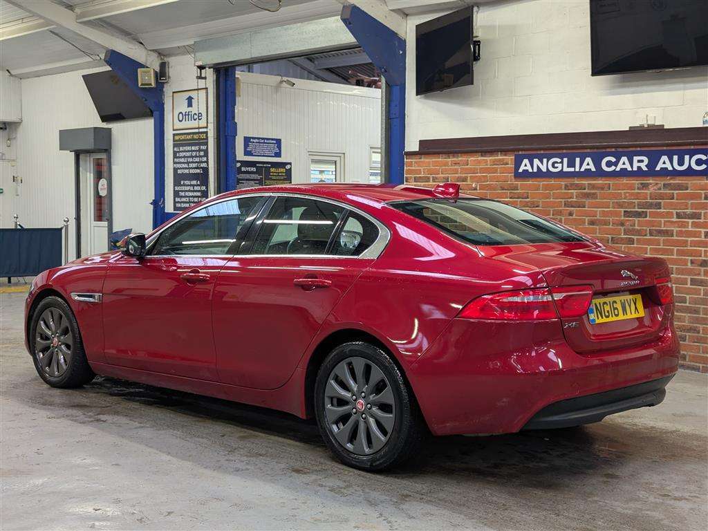 <p>2016 JAGUAR XE PRESTIGE D</p>
