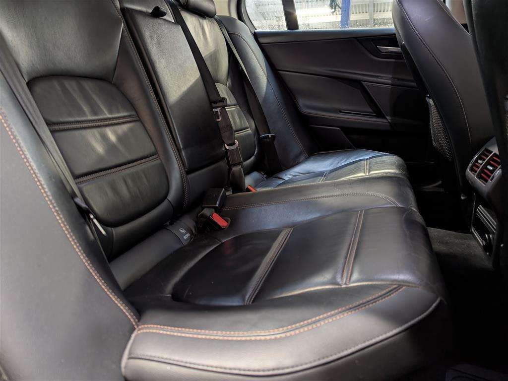 <p>2016 JAGUAR XE PRESTIGE D</p>