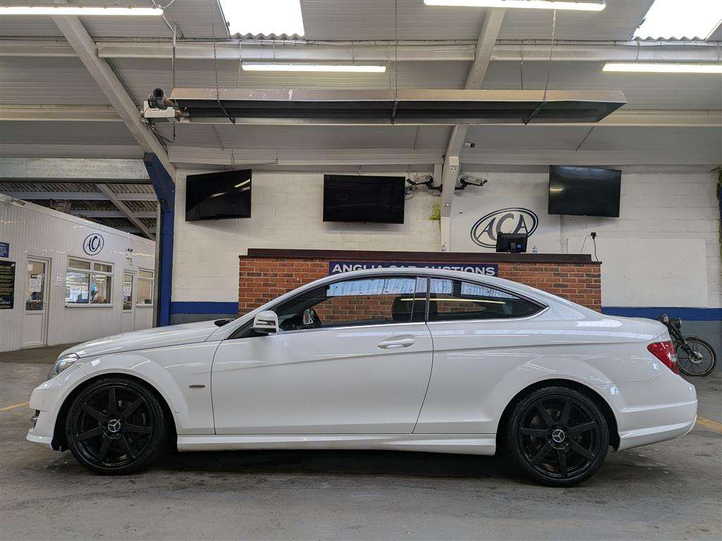 <p>2013 MERCEDES-BENZ C220 AMG SPORT CDI BLUEEF</p>