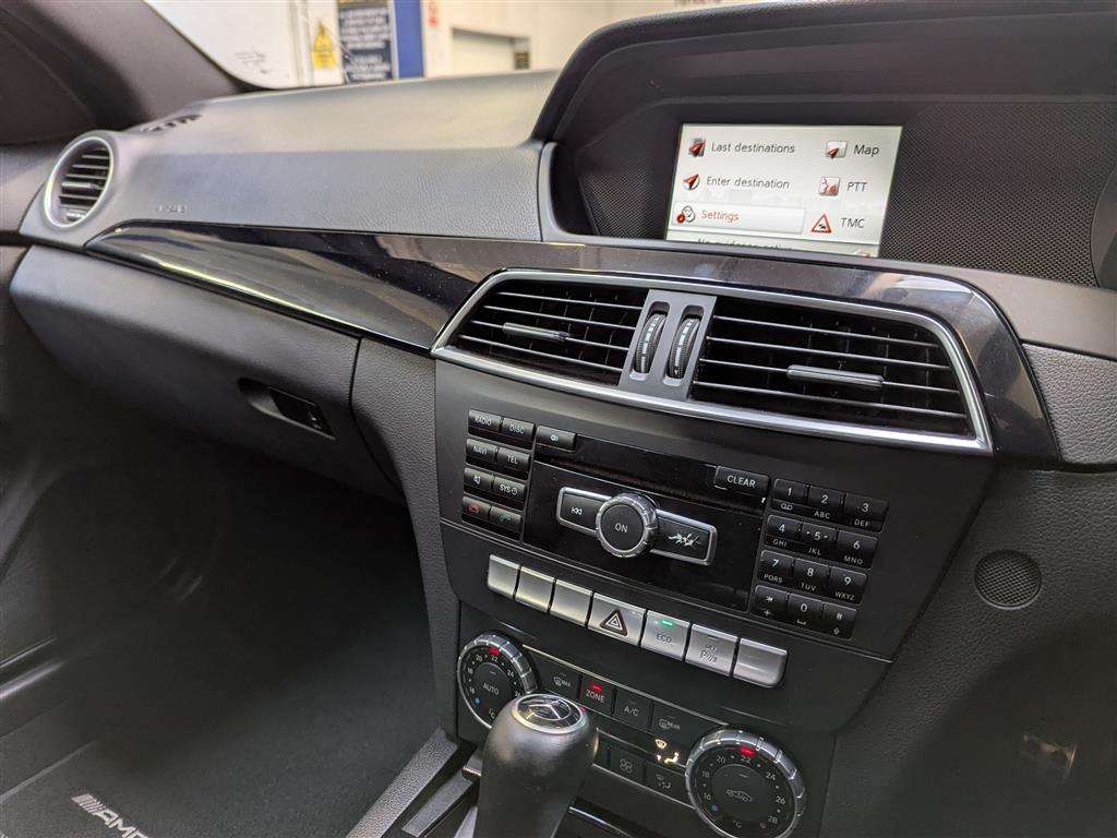 <p>2013 MERCEDES-BENZ C220 AMG SPORT CDI BLUEEF</p>