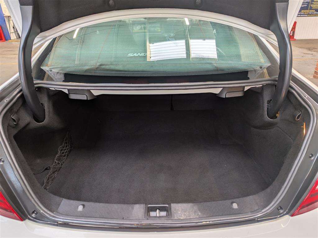 <p>2013 MERCEDES-BENZ C220 AMG SPORT CDI BLUEEF</p>