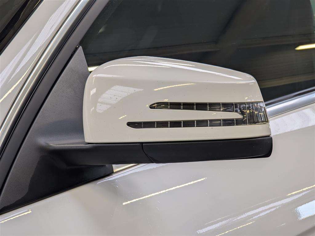 <p>2013 MERCEDES-BENZ C220 AMG SPORT CDI BLUEEF</p>