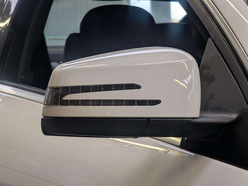 <p>2013 MERCEDES-BENZ C220 AMG SPORT CDI BLUEEF</p>