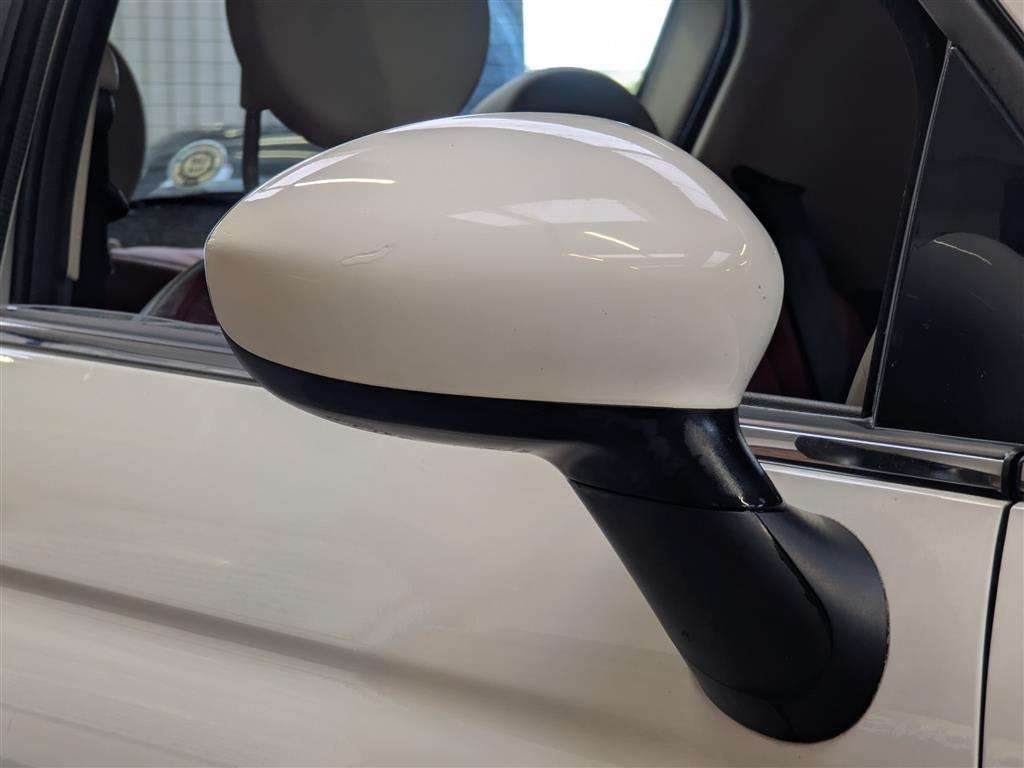 <p>2008 FIAT 500 LOUNGE RHD</p>