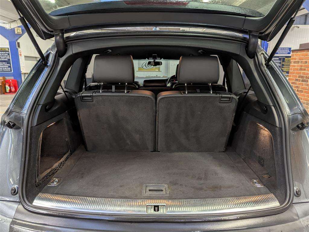 <p>2013 AUDI Q7 S LINE + TDI QUATTRO AUTO</p>