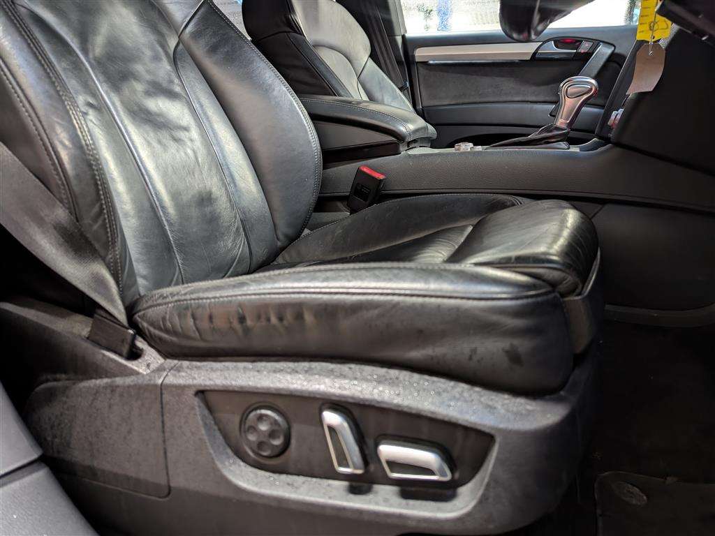 <p>2013 AUDI Q7 S LINE + TDI QUATTRO AUTO</p>