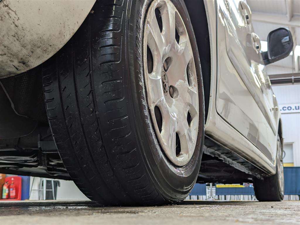 <p>2011 PEUGEOT PARTNER TEPEE S E-HDI S-A</p>