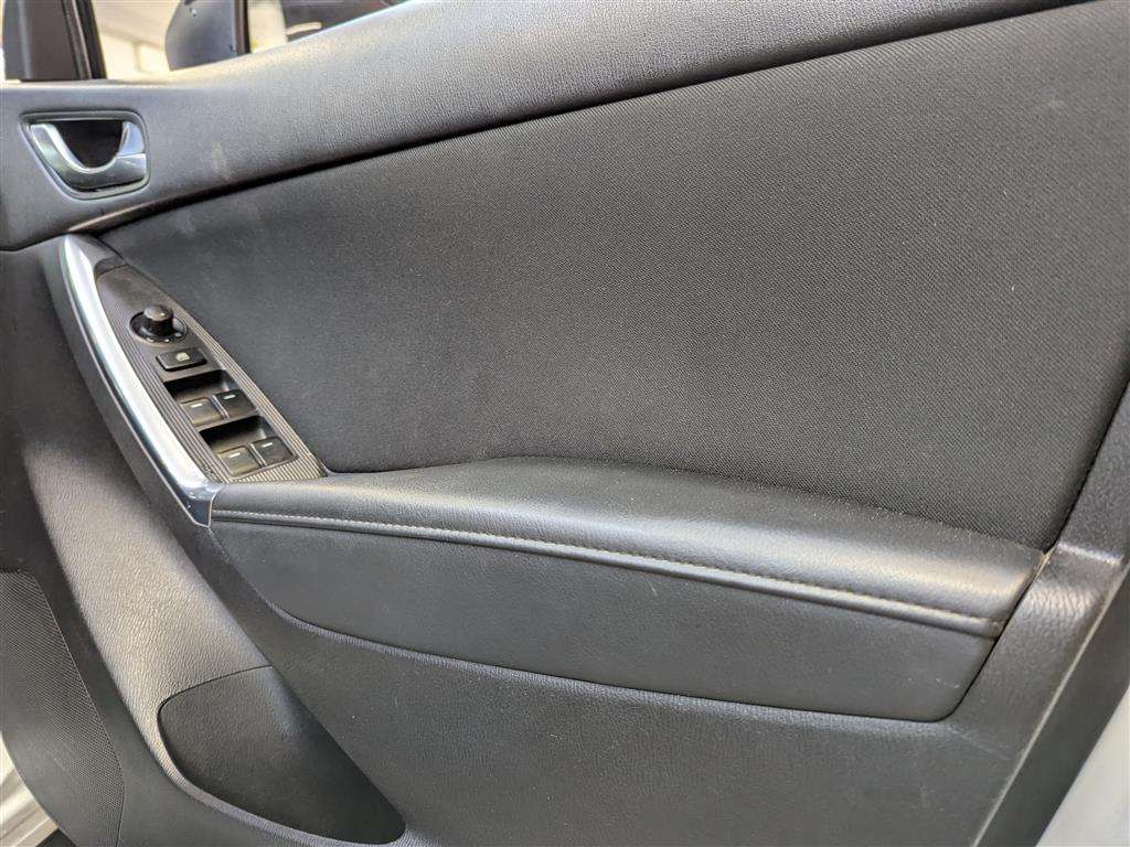 <p>2013 MAZDA CX-5 SE-L NAV D 4X4</p>