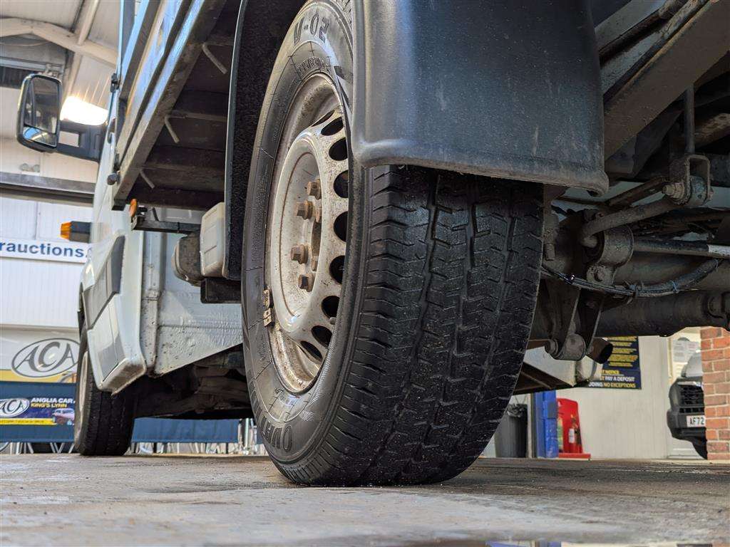 <p>2014 MERCEDES-BENZ SPRINTER 313 CDI</p>