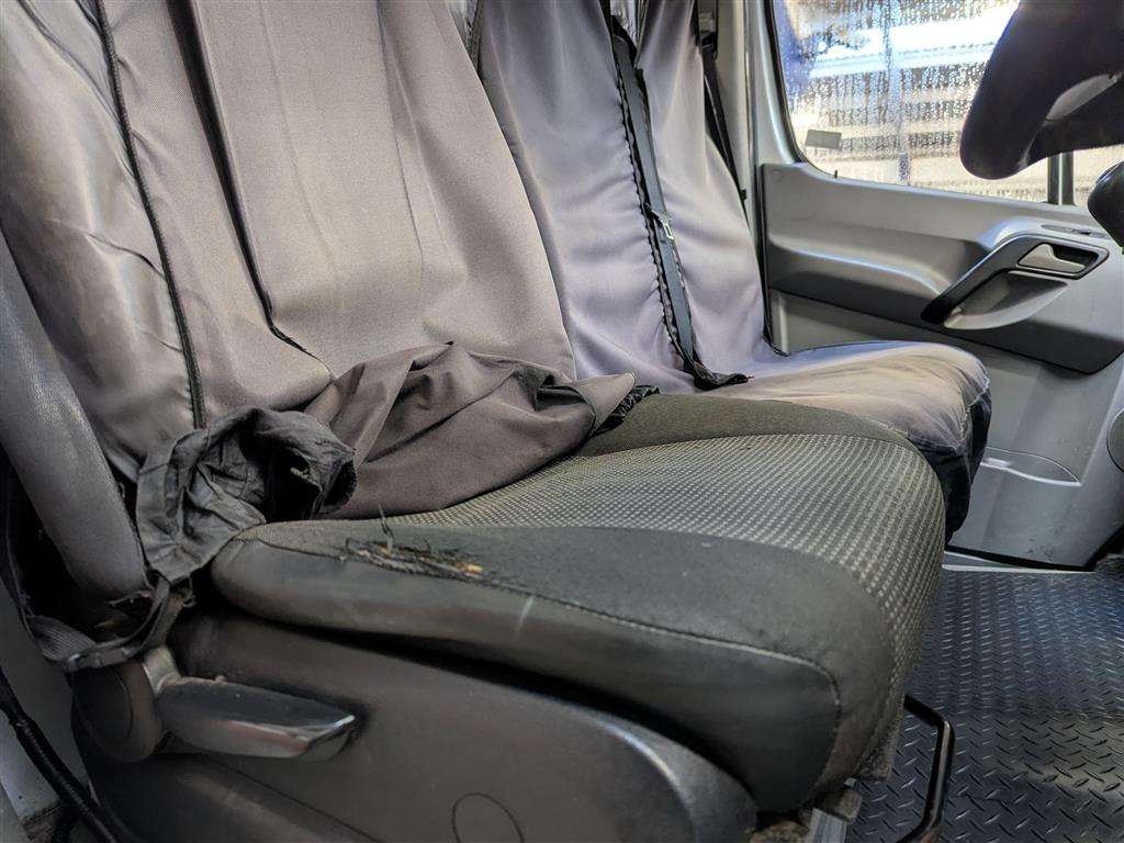 <p>2014 MERCEDES-BENZ SPRINTER 313 CDI</p>