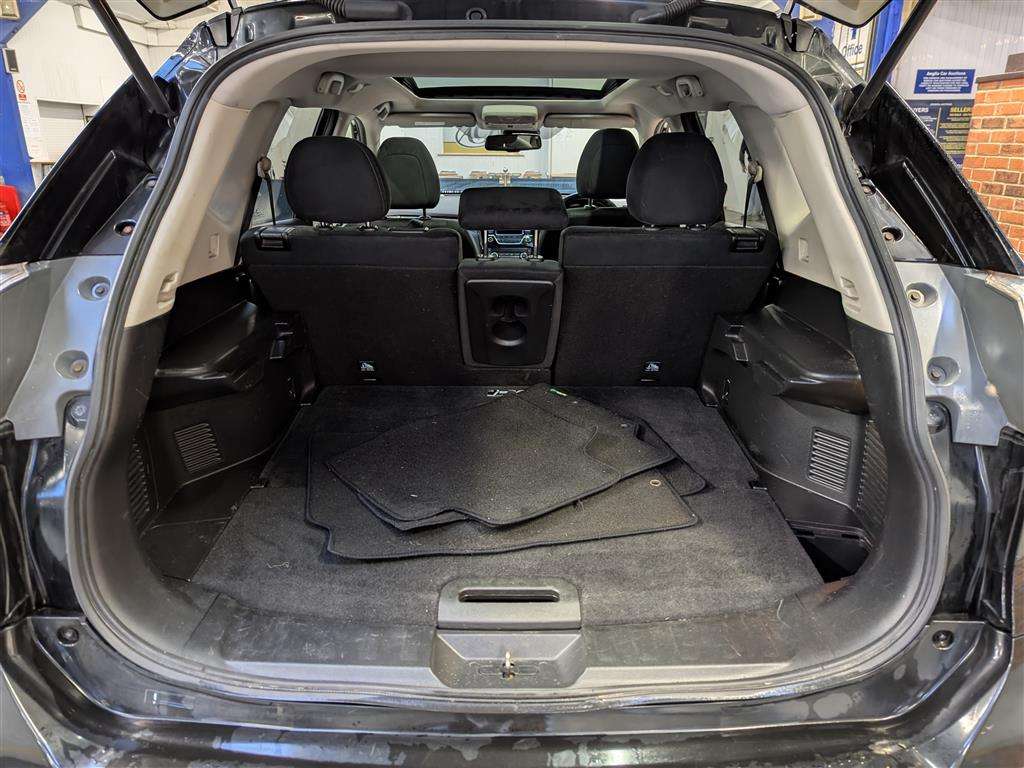 <p>2016 NISSAN X-TRAIL ACENTA DIG-T</p>