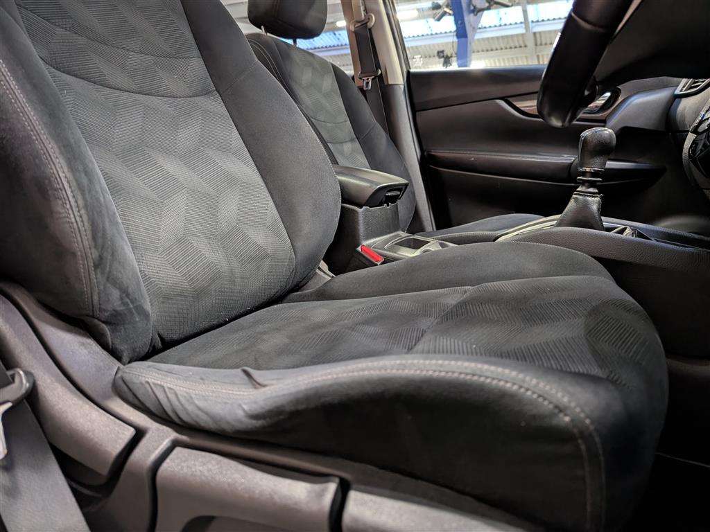 <p>2016 NISSAN X-TRAIL ACENTA DIG-T</p>