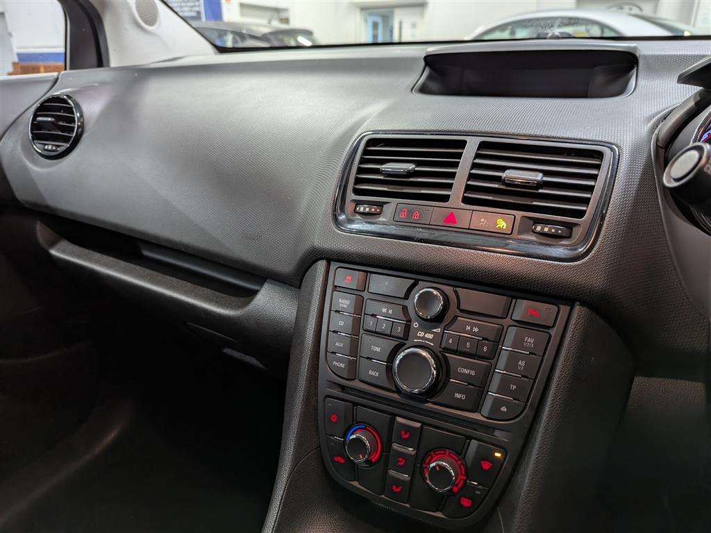 <p>2010 VAUXHALL MERIVA S TURBO</p>
