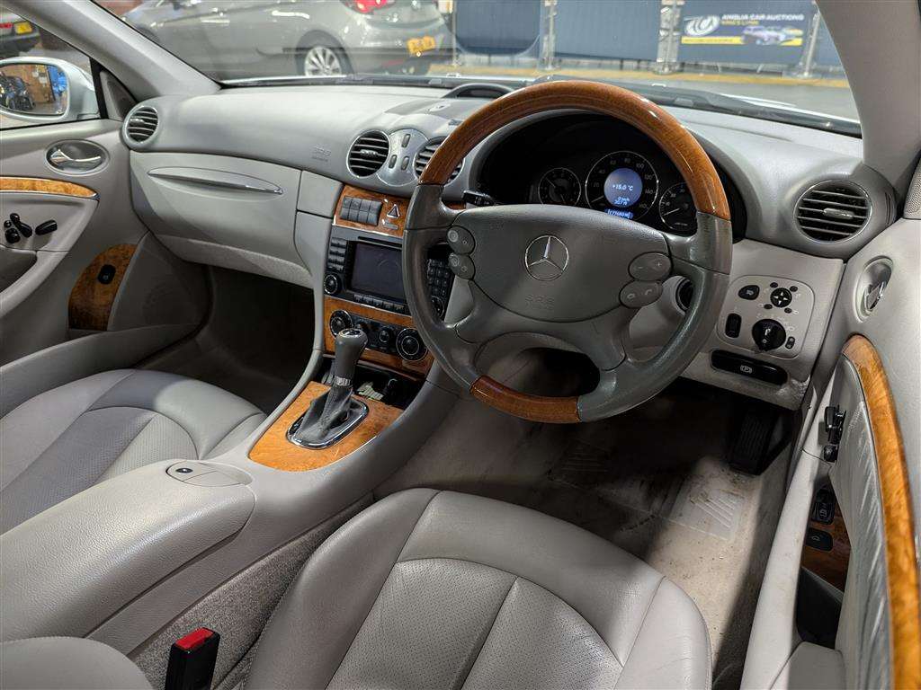 <p>2005 MERCEDES CLK 320 ELEGANCE AUTO</p>