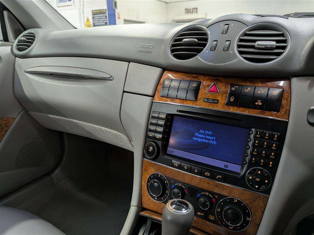 <p>2005 MERCEDES CLK 320 ELEGANCE AUTO</p>