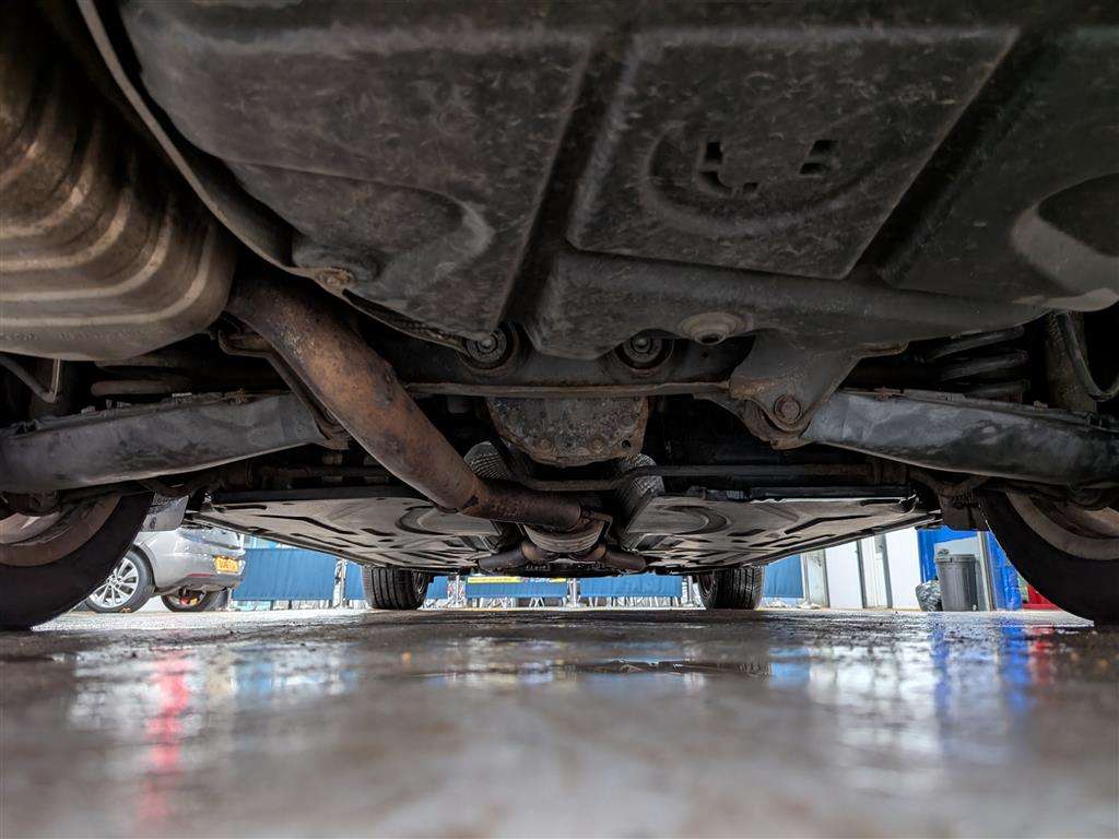 <p>2005 MERCEDES CLK 320 ELEGANCE AUTO</p>