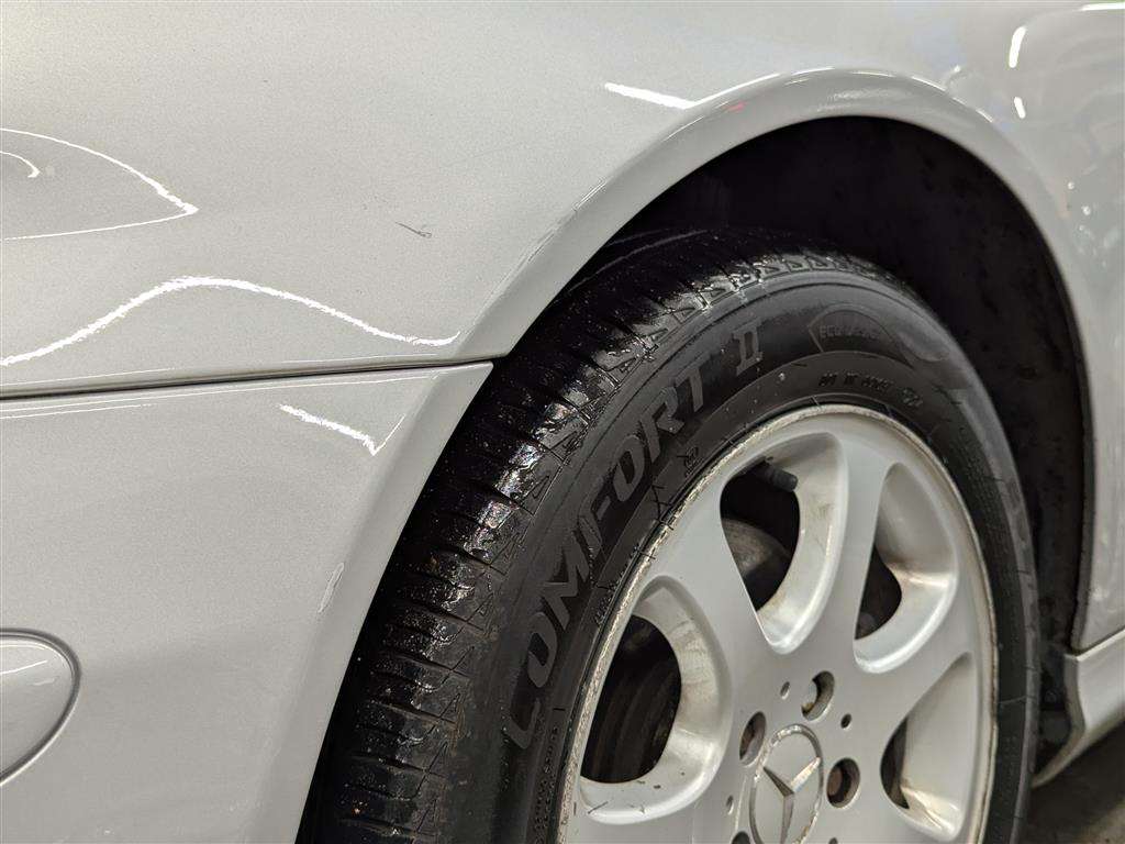 <p>2005 MERCEDES CLK 320 ELEGANCE AUTO</p>