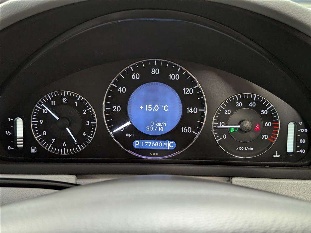 <p>2005 MERCEDES CLK 320 ELEGANCE AUTO</p>