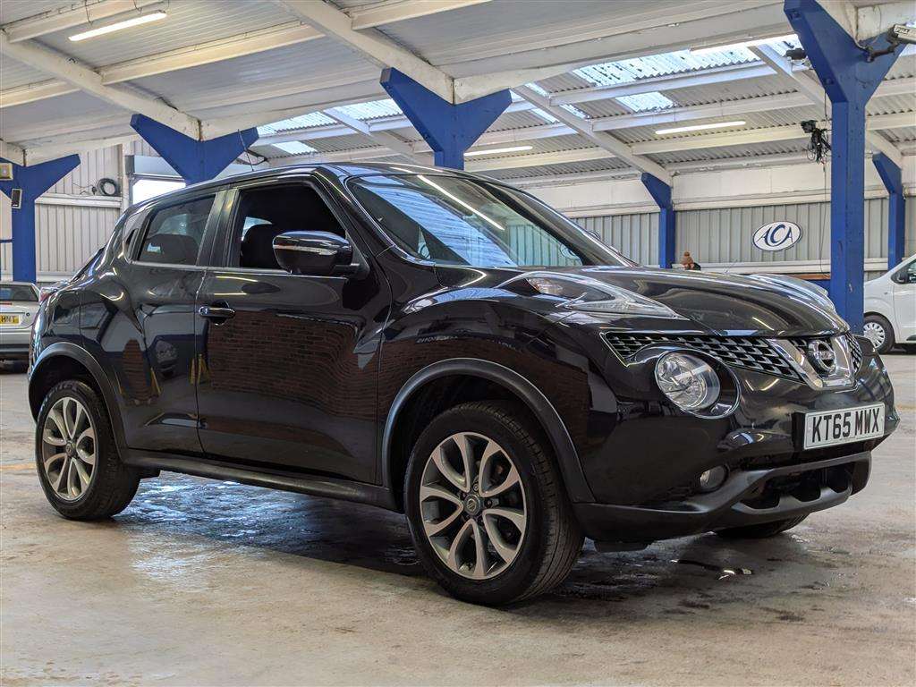 <p>2016 NISSAN JUKE TEKNA CVT</p>