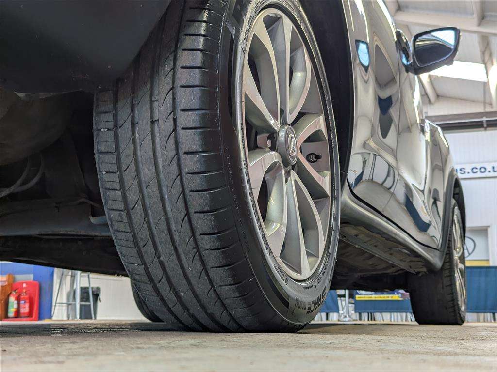 <p>2016 NISSAN JUKE TEKNA CVT</p>