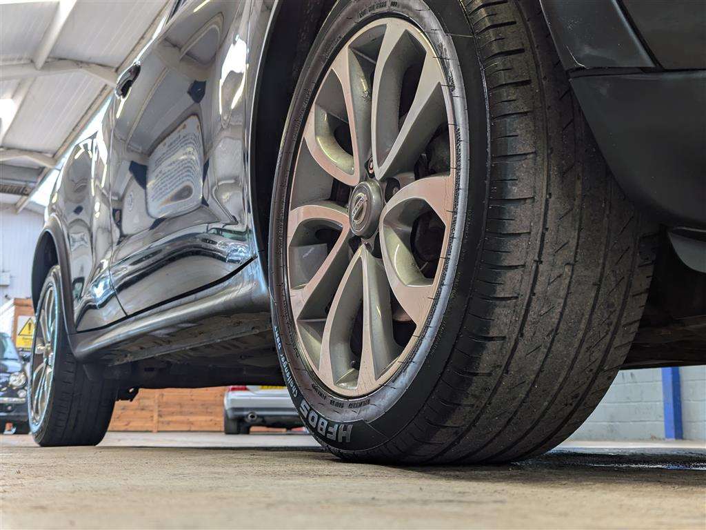 <p>2016 NISSAN JUKE TEKNA CVT</p>