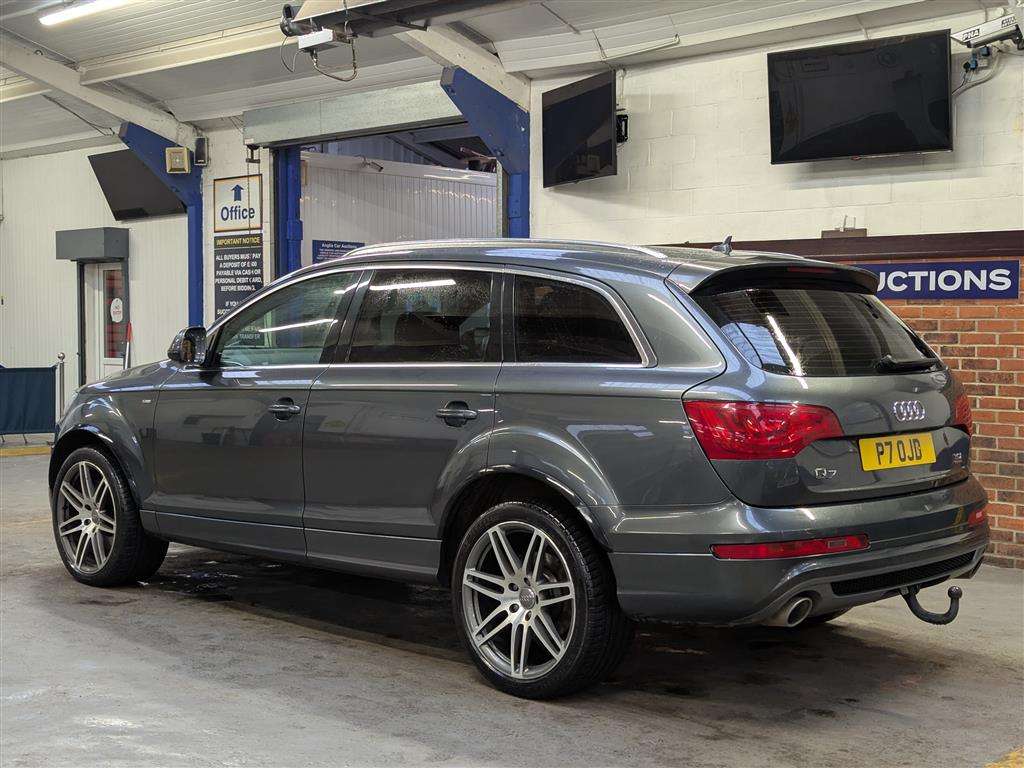 <p>2011 AUDI Q7 S LINE TDI QUATTRO AUTO</p>