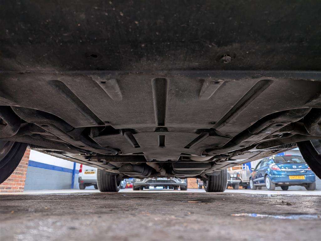 <p>2011 AUDI Q7 S LINE TDI QUATTRO AUTO</p>