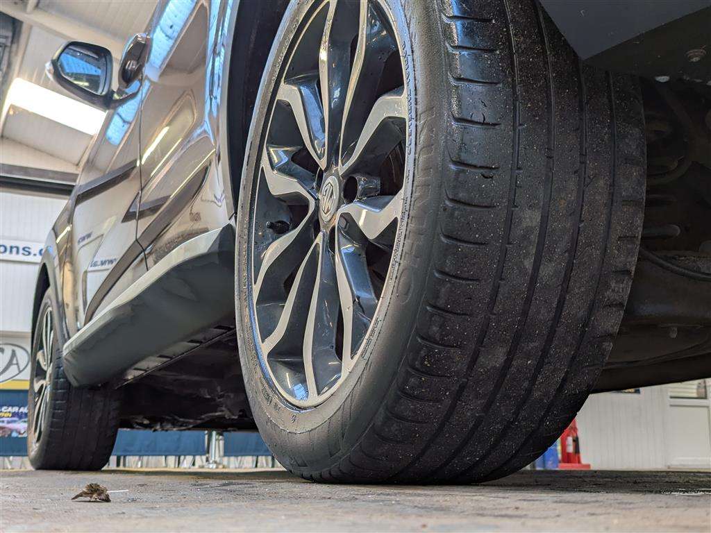 <p>2017 MG GS EXCLUSIVE</p>