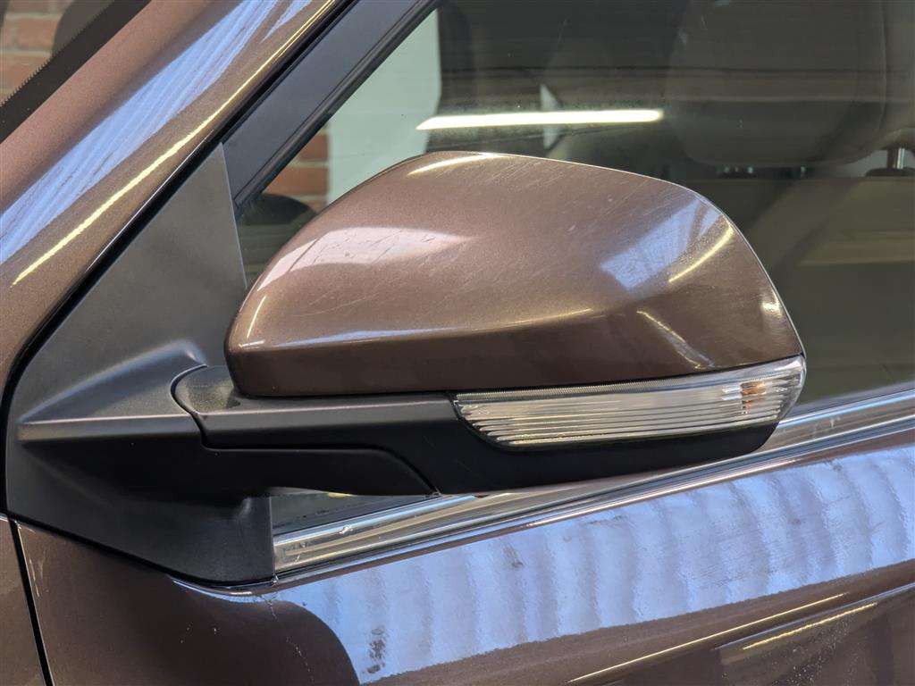 <p>2017 MG GS EXCLUSIVE</p>