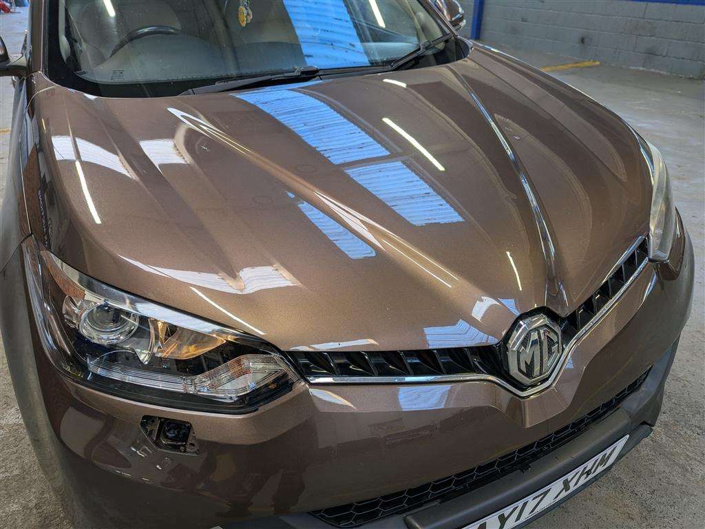 <p>2017 MG GS EXCLUSIVE</p>