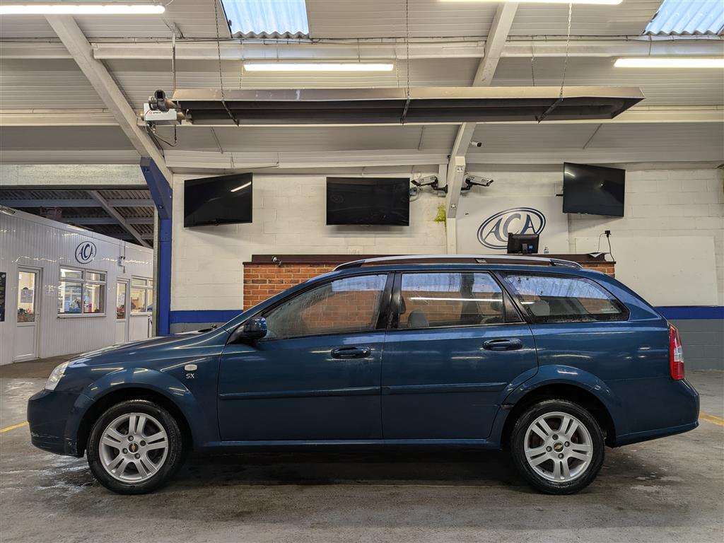 <p>2008 CHEVROLET LACETTI SX</p>