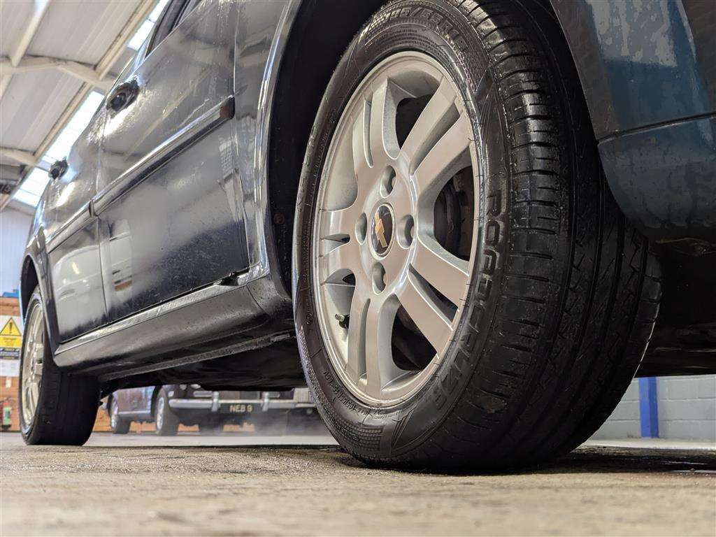 <p>2008 CHEVROLET LACETTI SX</p>