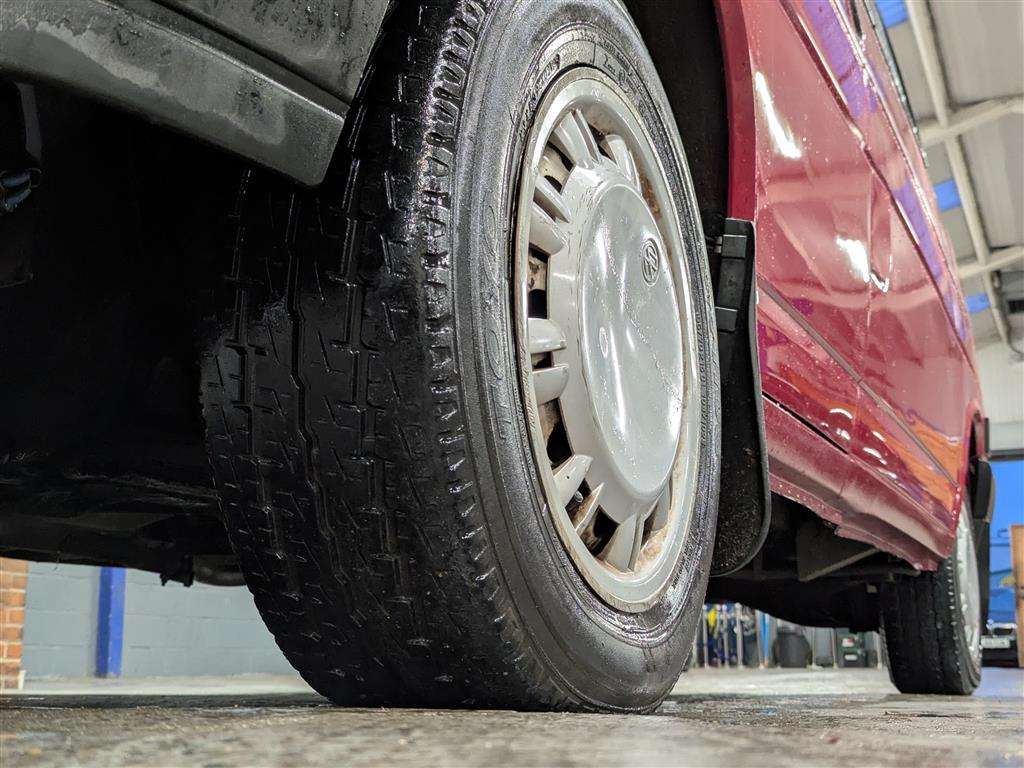 <p>1992 VOLKSWAGEN TRANSPORTER</p>