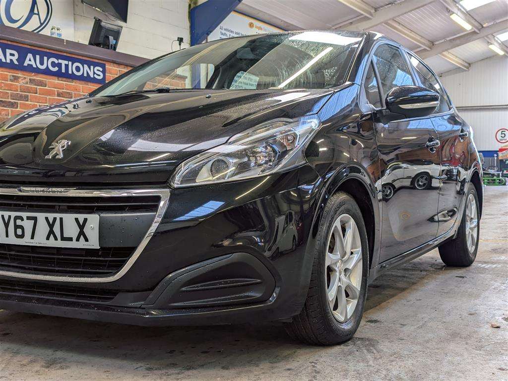 <p>2017 PEUGEOT 208 ACTIVE BLUE HDI S/S</p>
