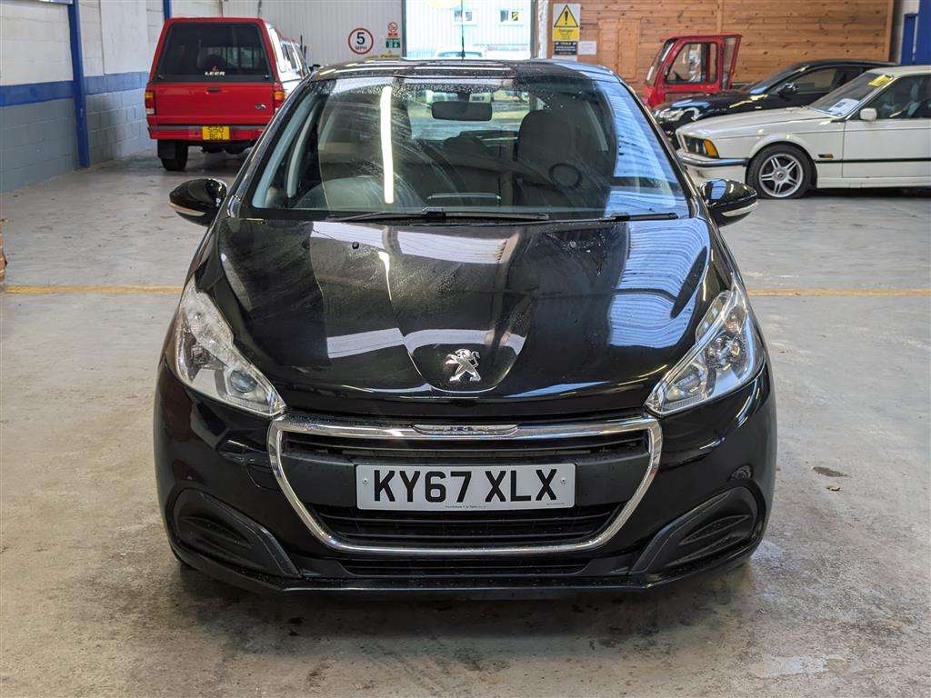 <p>2017 PEUGEOT 208 ACTIVE BLUE HDI S/S</p>