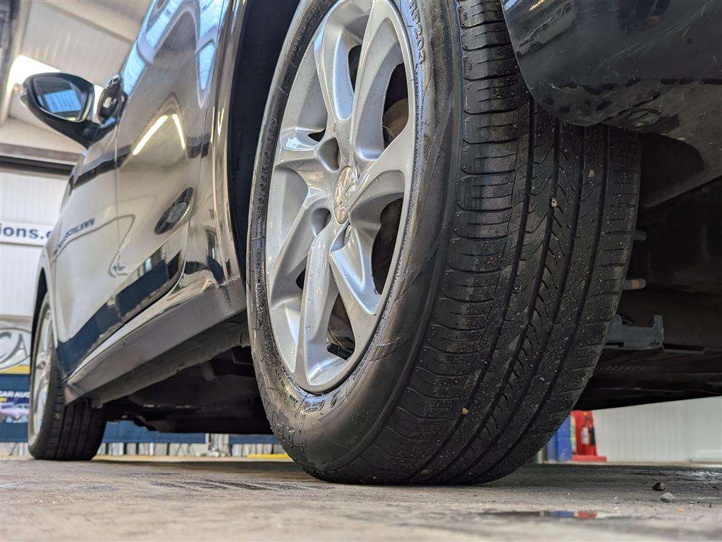 <p>2017 PEUGEOT 208 ACTIVE BLUE HDI S/S</p>