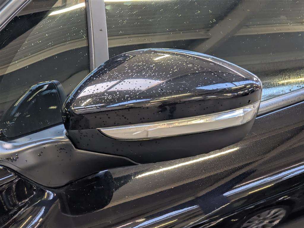 <p>2017 PEUGEOT 208 ACTIVE BLUE HDI S/S</p>