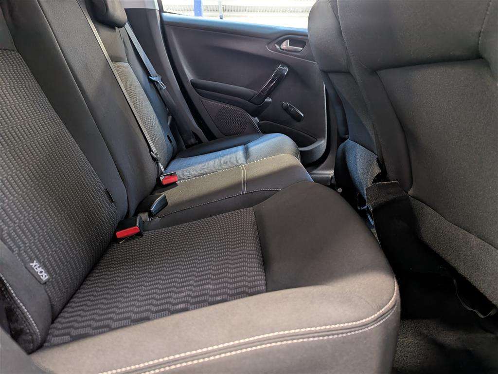 <p>2017 PEUGEOT 208 ACTIVE BLUE HDI S/S</p>