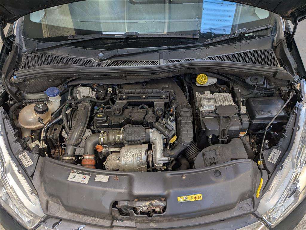 <p>2017 PEUGEOT 208 ACTIVE BLUE HDI S/S</p>