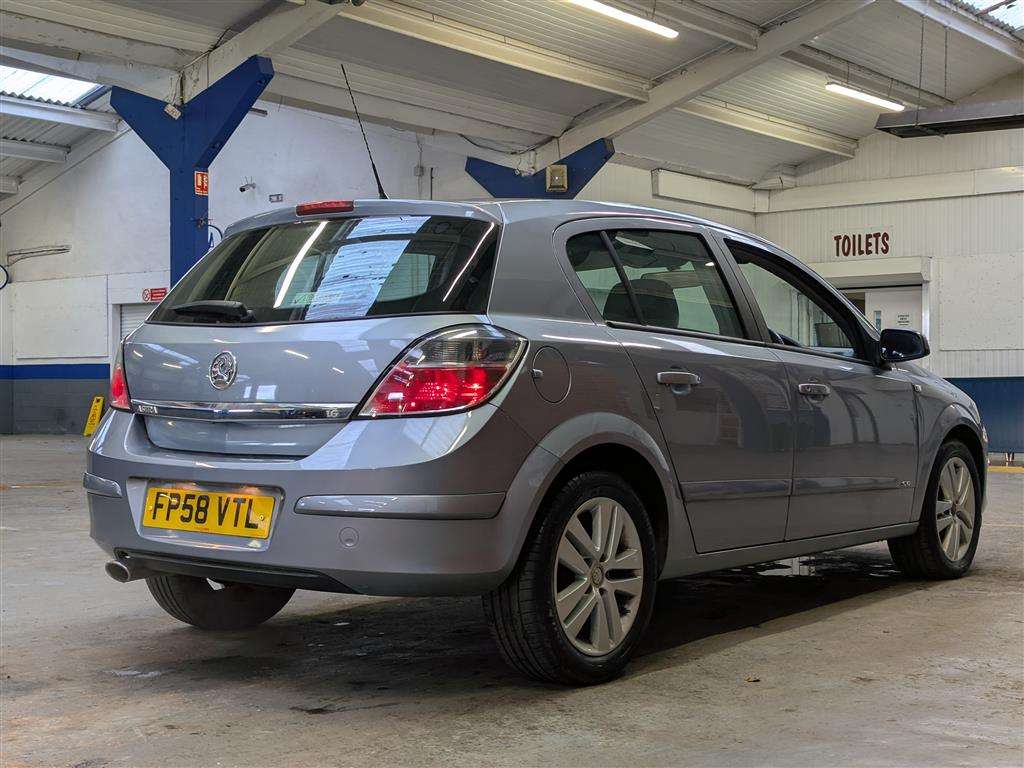 <p>2008 VAUXHALL ASTRA SXI</p>