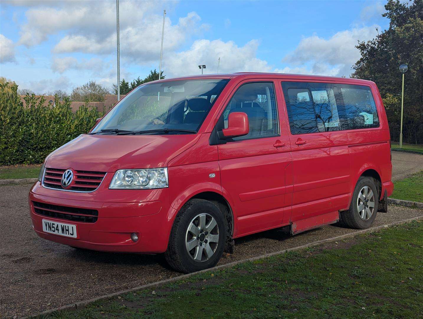<p>2005 VOLKSWAGEN CARAVELLE SE TDI 130 AUTO W.A.V.</p>
