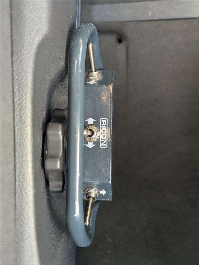 <p>2005 VOLKSWAGEN CARAVELLE SE TDI 130 AUTO W.A.V.</p>