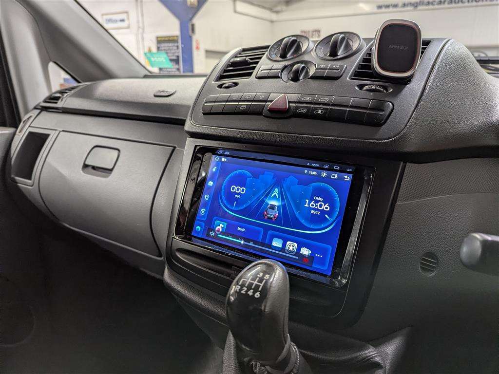 <p>2009 MERCEDES VITO 111 CDI COMPACT</p>