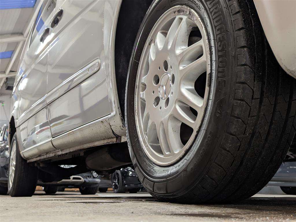 <p>2009 MERCEDES VITO 111 CDI COMPACT</p>
