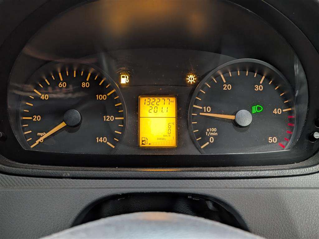 <p>2009 MERCEDES VITO 111 CDI COMPACT</p>