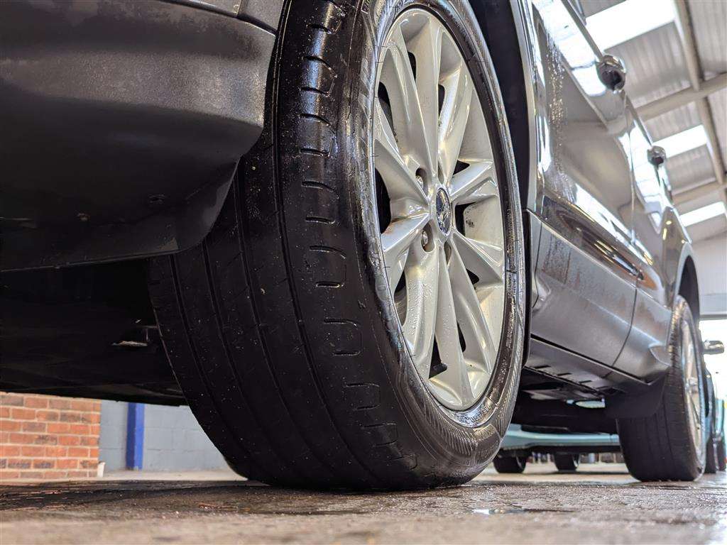 <p>2015 FORD KUGA TITANIUM</p>