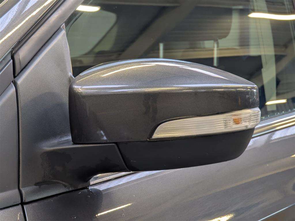 <p>2015 FORD KUGA TITANIUM</p>