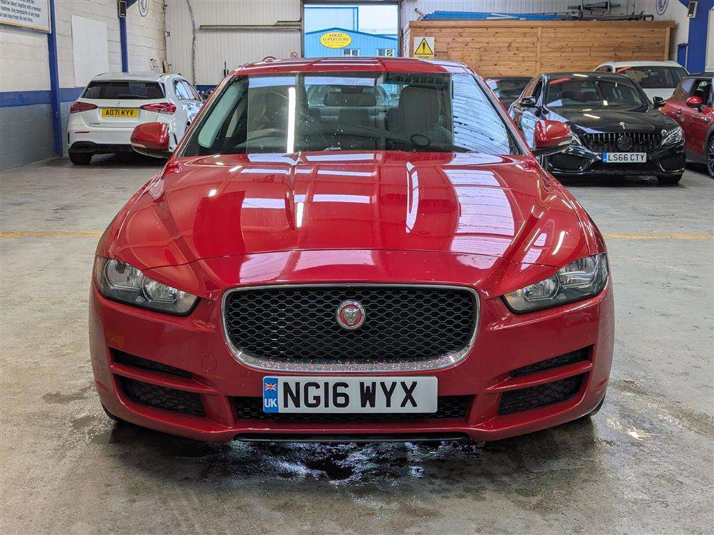 <p>2016 JAGUAR XE PRESTIGE D</p>