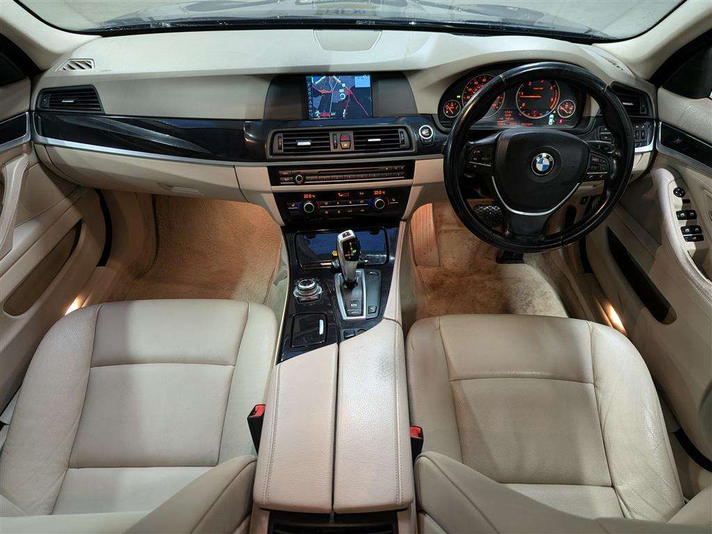 <p>2011 BMW 520D SE AUTO</p>