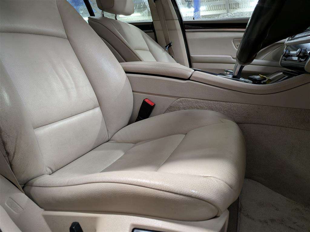 <p>2011 BMW 520D SE AUTO</p>